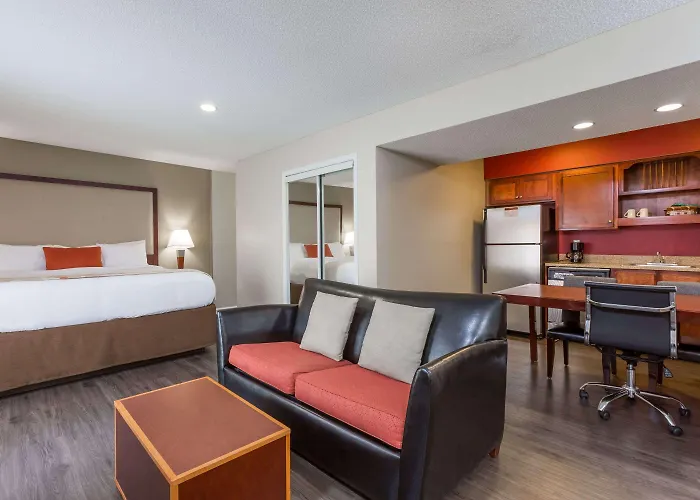 Hawthorn Suites By Wyndham North Charleston